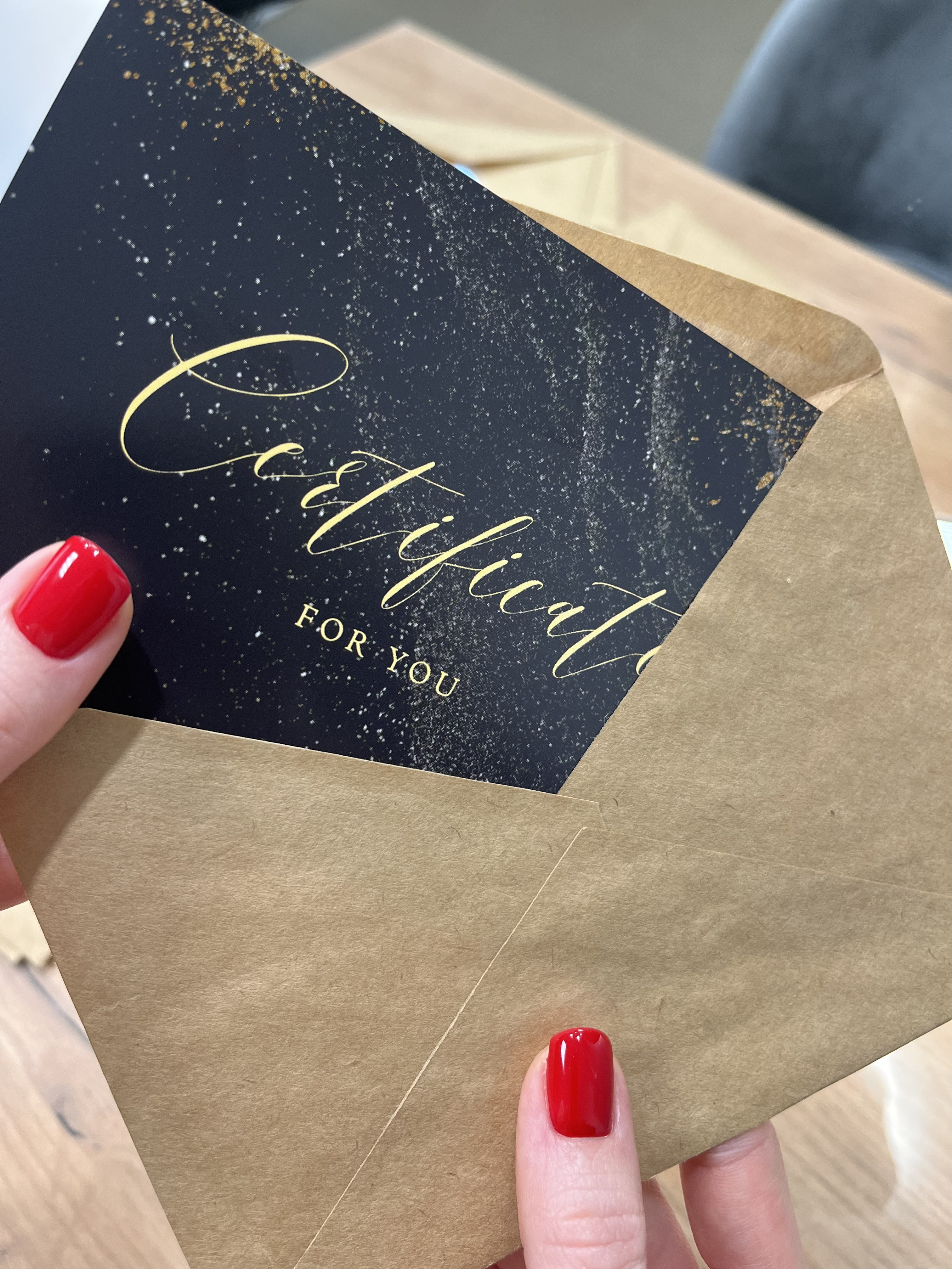 Сертификаты и дипломы мастеров студии